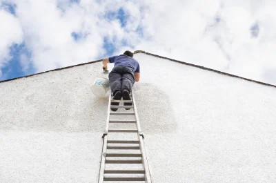 Peinture extérieure à Saint-Priest-la-Marche — façades et ravalement